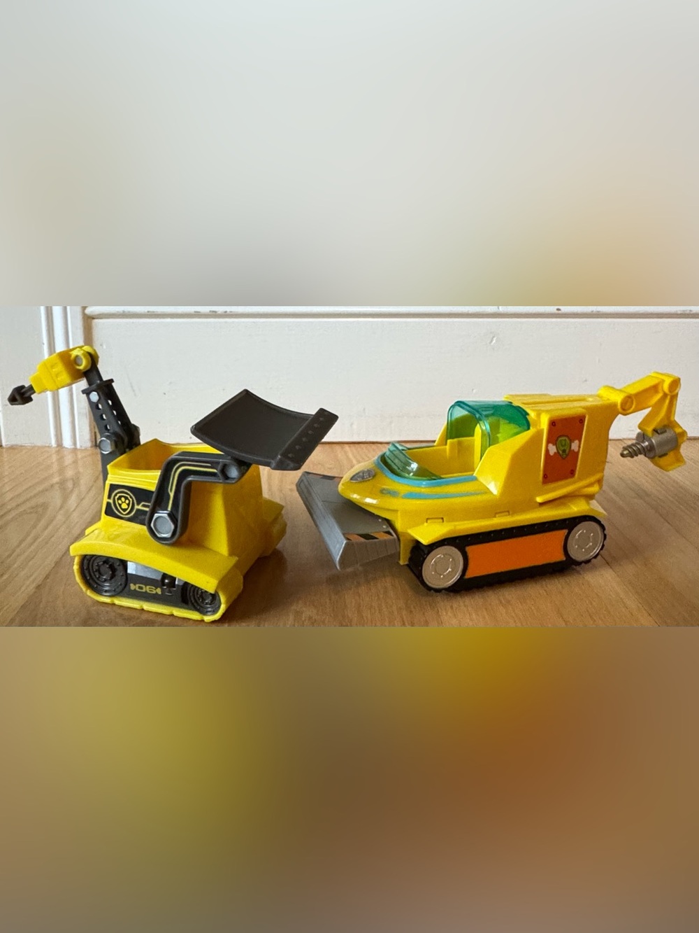 PAW Patrol Toy Lot 16 Vehicles Figures Finger Puppets Chase Marshall Rubble - Picture 12 of 13